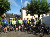 dimanche à Brénod départ du VTT par grand beau