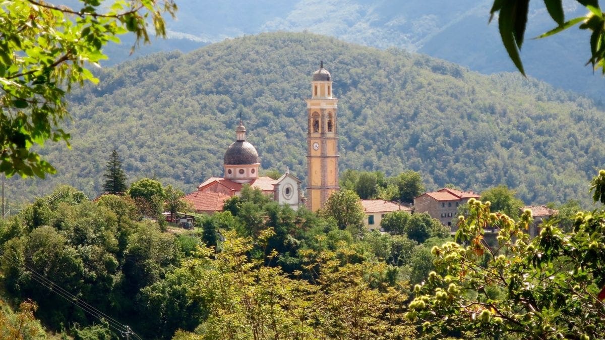 V5 Parco dell'Aveto, village de Caranza (© Thierry Labour)